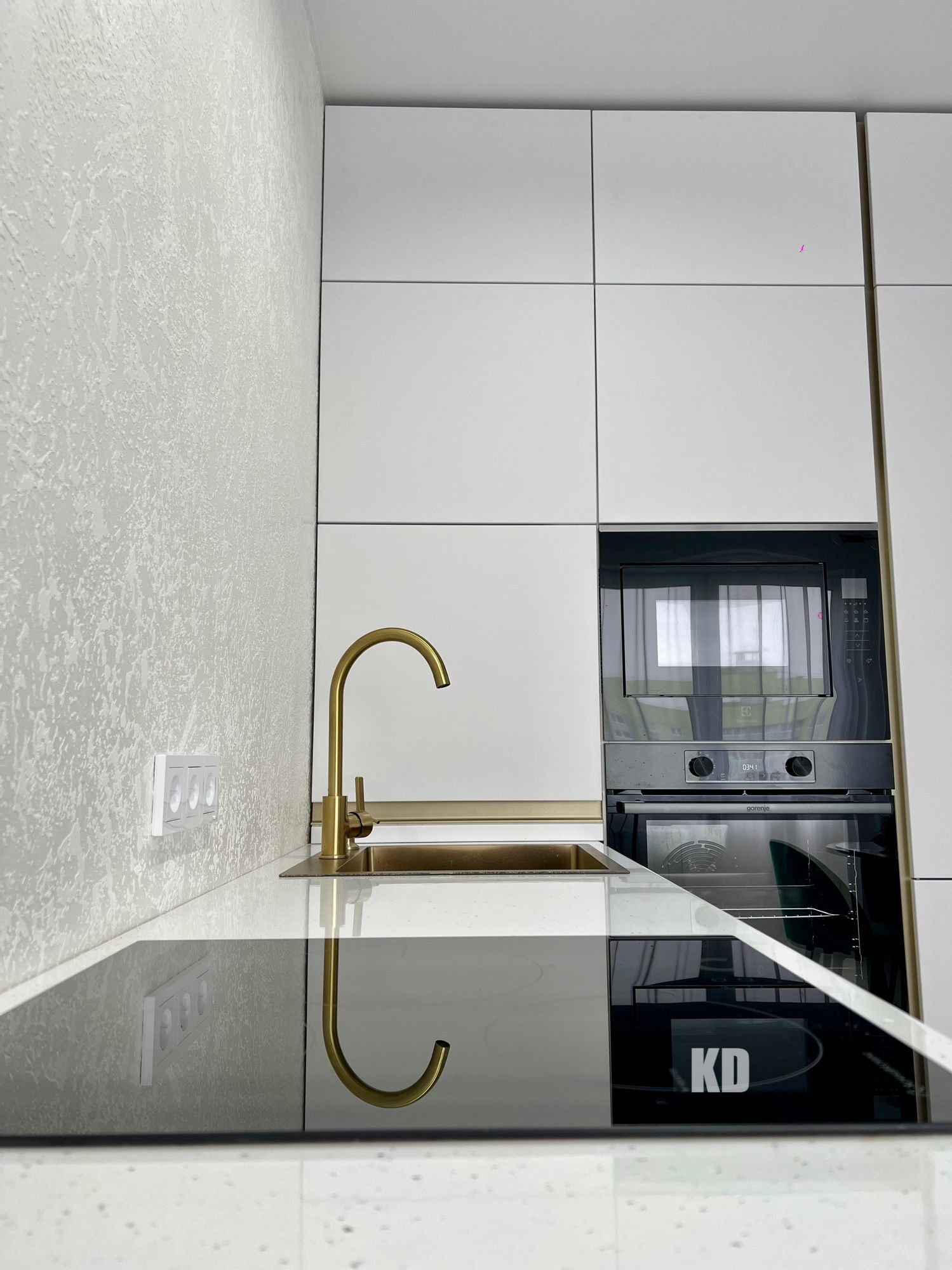 Кухня Streamline Series Кухня Streamline Series
